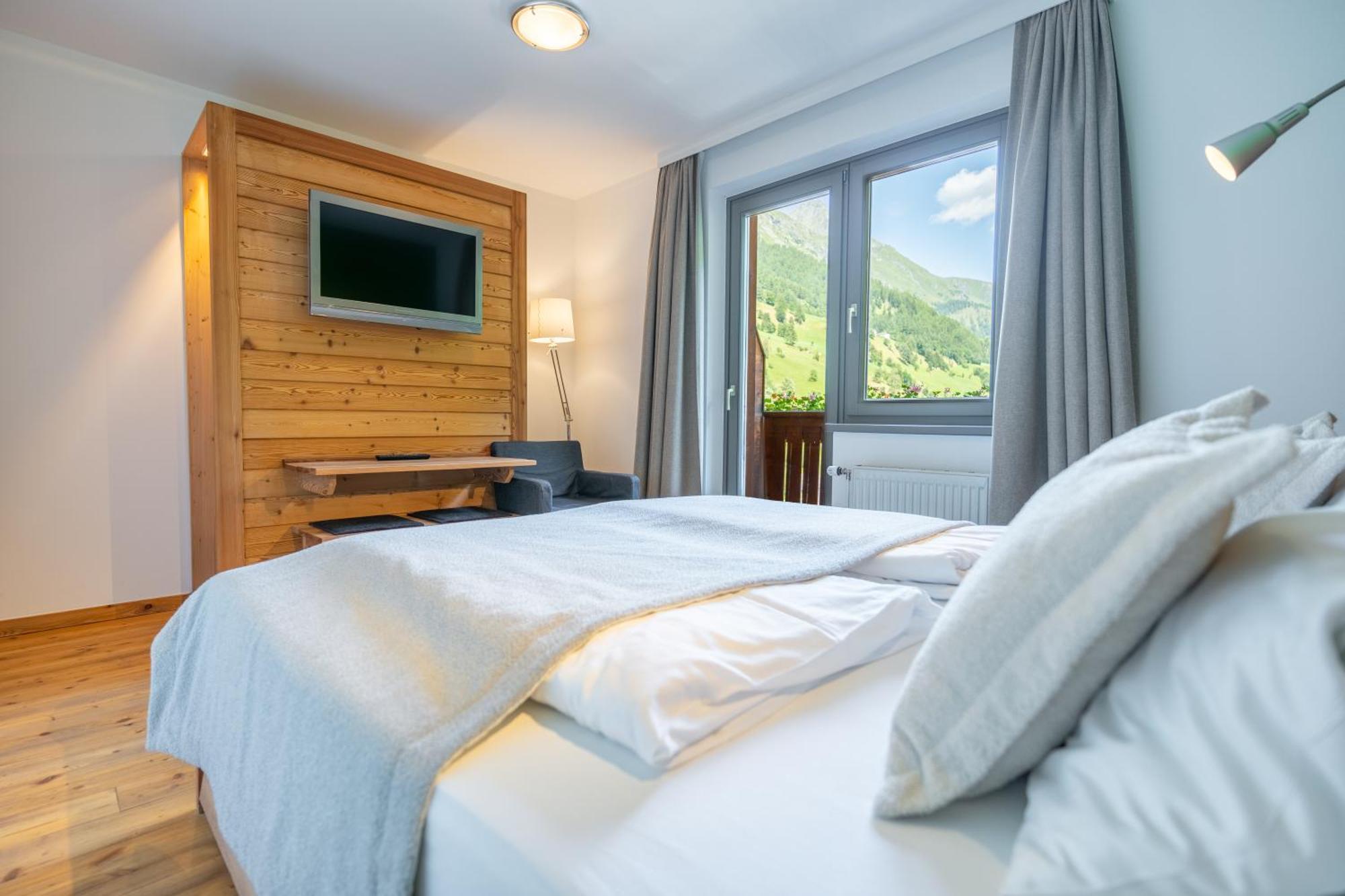 Heimat - Das Natur Resort Prägraten Exteriör bild