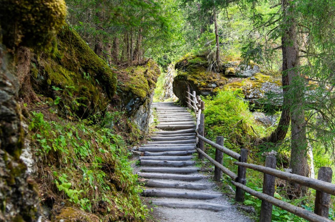 Heimat - Das Natur Resort Prägraten Exteriör bild
